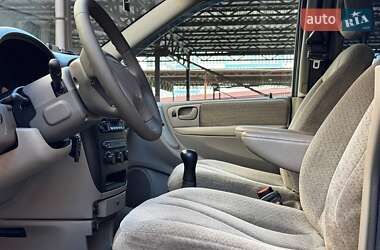 Универсал Chrysler Voyager 2003 в 