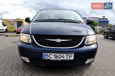 Минивэн Chrysler Voyager 2003 в 
