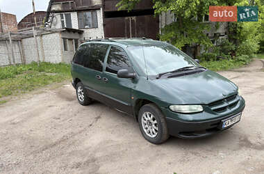 Мінівен Chrysler Voyager 1997 в Житомирі