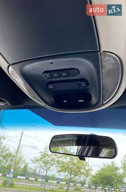 Минивэн Chrysler Voyager 2005 в 