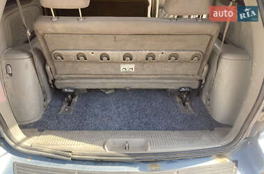 Минивэн Chrysler Voyager 2003 в 