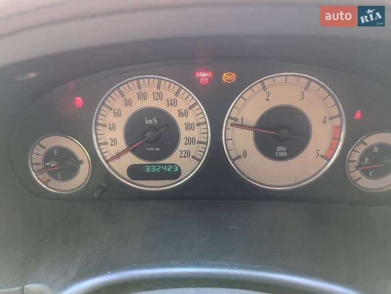 Універсал Chrysler Voyager 2001 в Львові