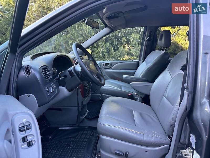 Минивэн Chrysler Voyager 2004 в Великодолинском фото 18 Минивэн Chrysler Voyager 2004 в Великодолинском