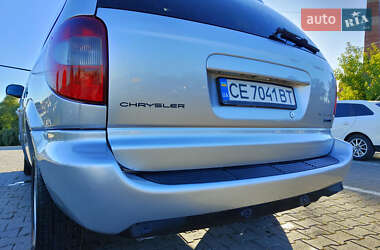 Минивэн Chrysler Voyager 2006 в 