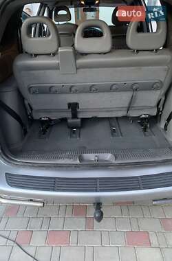 Минивэн Chrysler Voyager 2005 в 