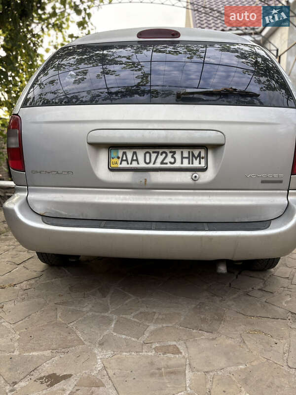 Минивэн Chrysler Voyager 2002 в Броварах