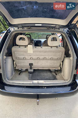 Минивэн Chrysler Voyager 2002 в 