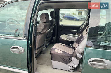 Минивэн Chrysler Voyager 1999 в 