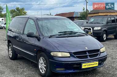 Мінівен Chrysler Voyager 1999 в Ужгороді