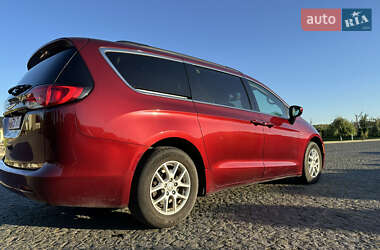 Минивэн Chrysler Voyager 2020 в 