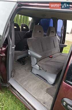 Минивэн Chrysler Voyager 1998 в 