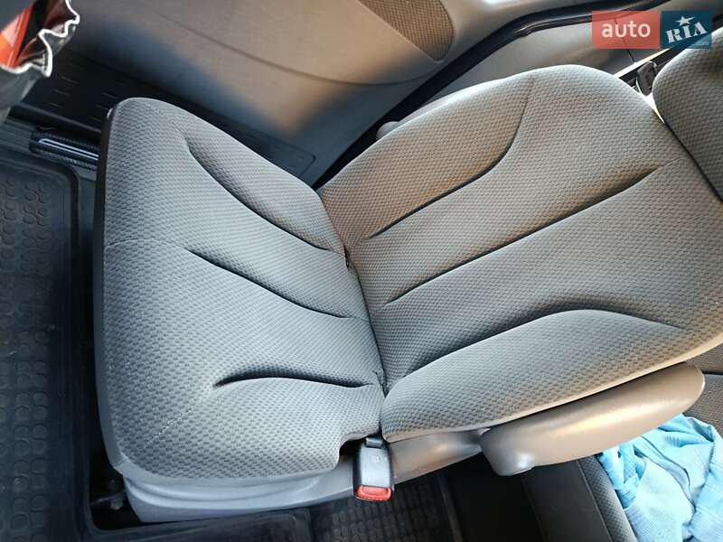 Мінівен Chrysler Voyager 2005 в Києві