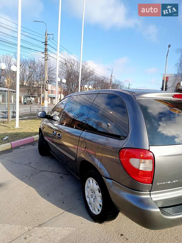 Універсал Chrysler Voyager 2004 в Вінниці