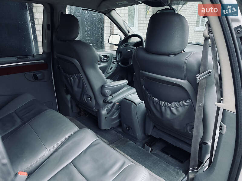 Мінівен Chrysler Voyager 2006 в Житомирі