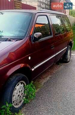 Минивэн Chrysler Voyager 1993 в Киеве