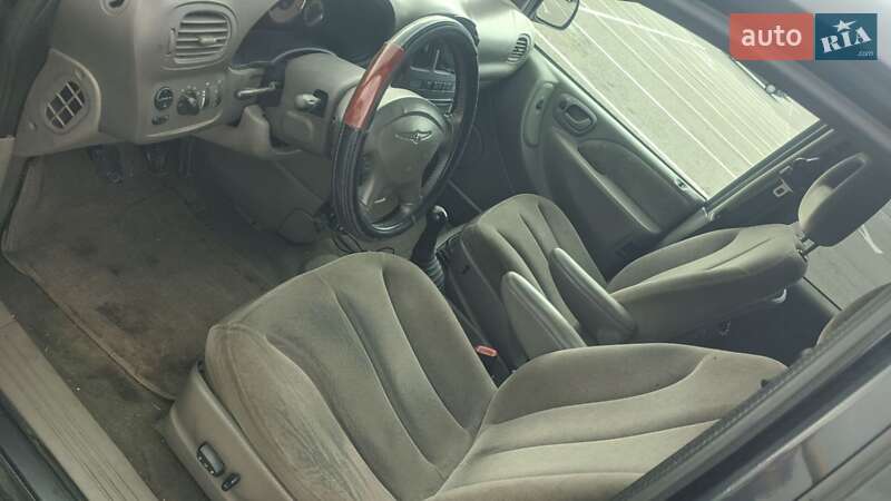 Мінівен Chrysler Voyager 2001 в Києві фото 12 Мінівен Chrysler Voyager 2001 в Києві