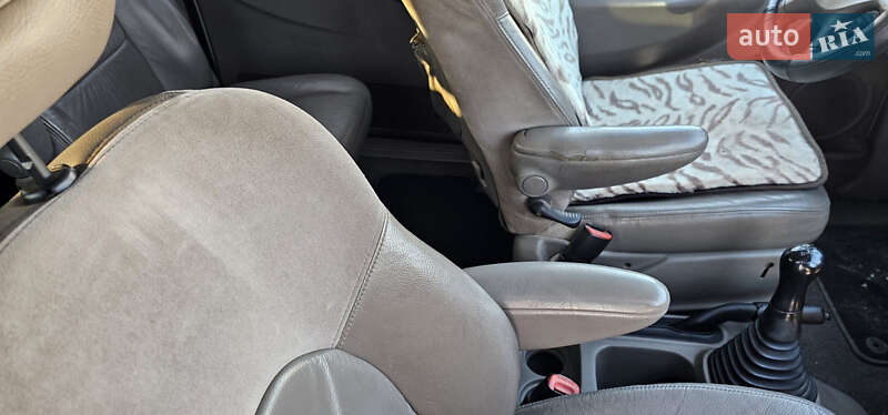 Универсал Chrysler Voyager 2001 в Каменец-Подольском