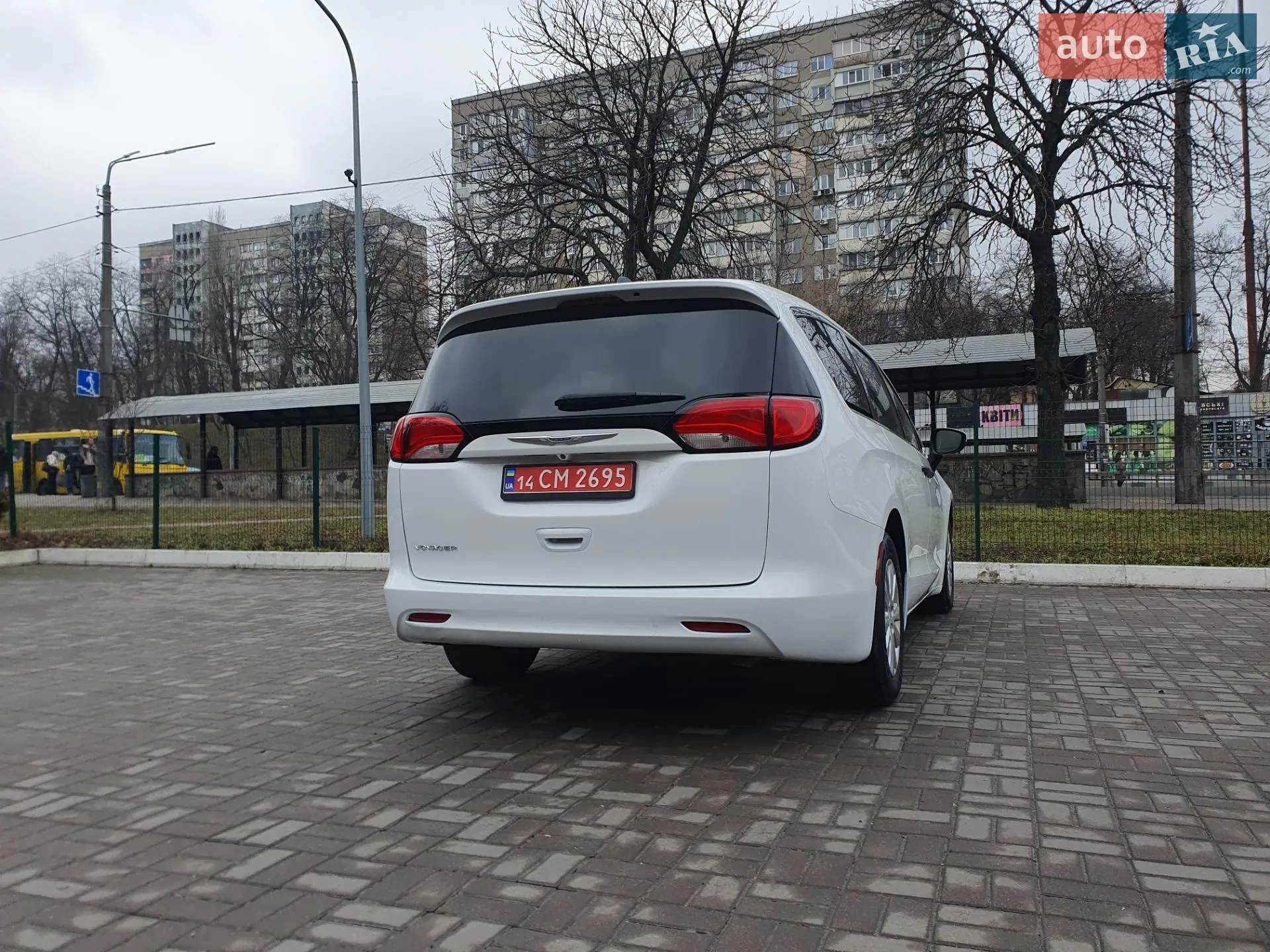2020 Chrysler Voyager - мініатюра 10