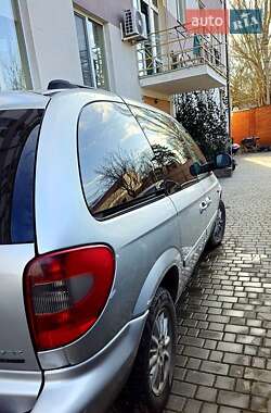 Мінівен Chrysler Voyager 2004 в Одесі
