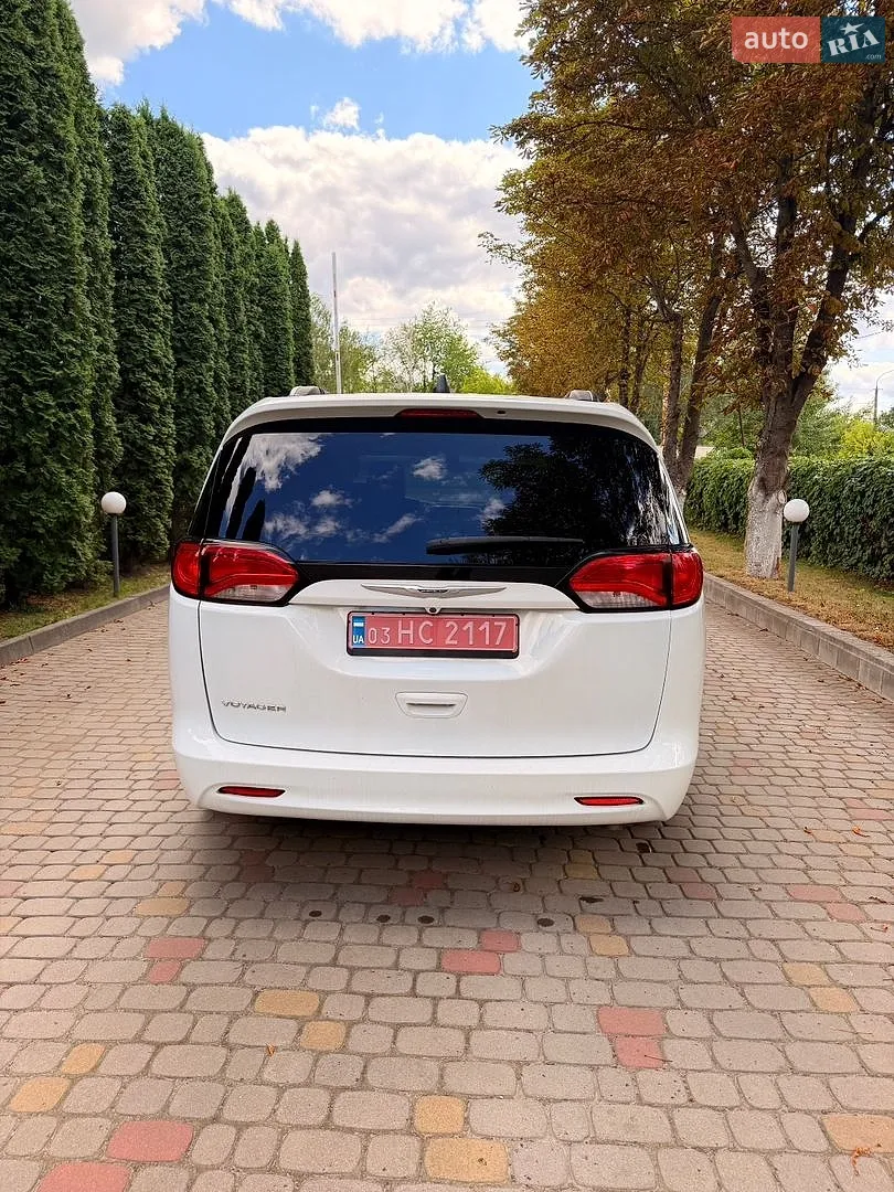 2020 Chrysler Voyager - мініатюра 7