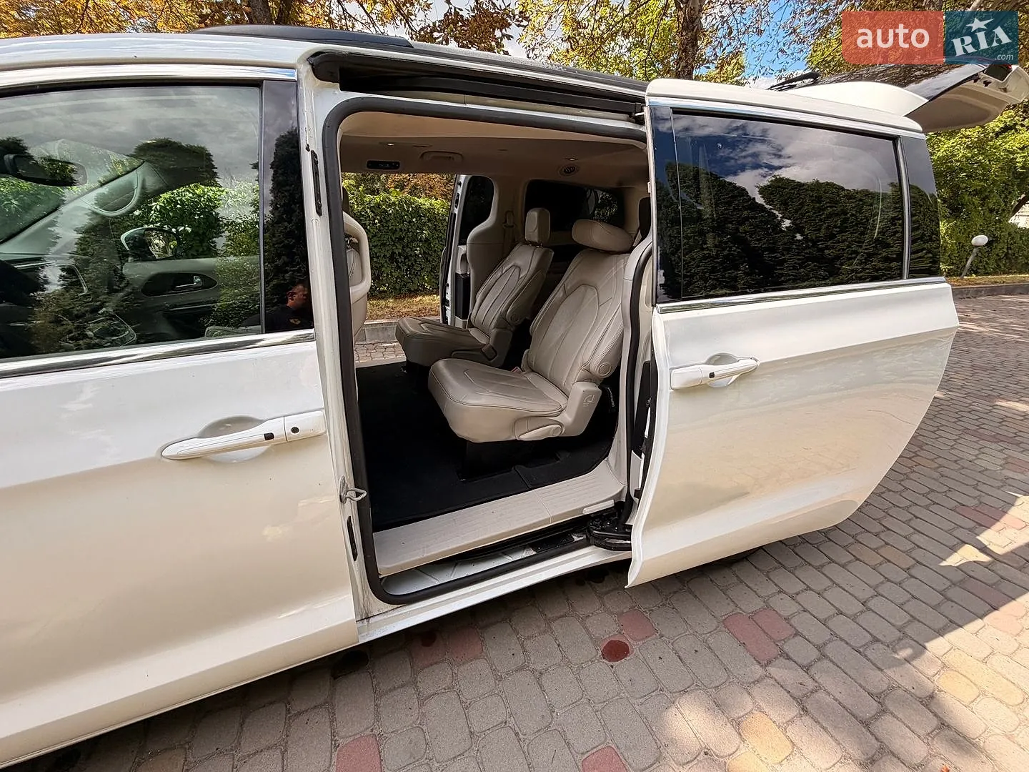 2020 Chrysler Voyager - мініатюра 41