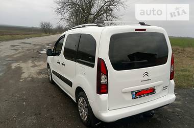 Грузопассажирский фургон Citroen Berlingo 2016 в Остроге