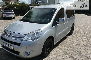 Минивэн Citroen Berlingo 2011 в 
