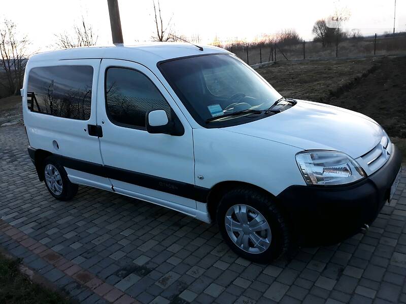 Вантажопасажирський фургон Citroen Berlingo 2008 в Калуші
