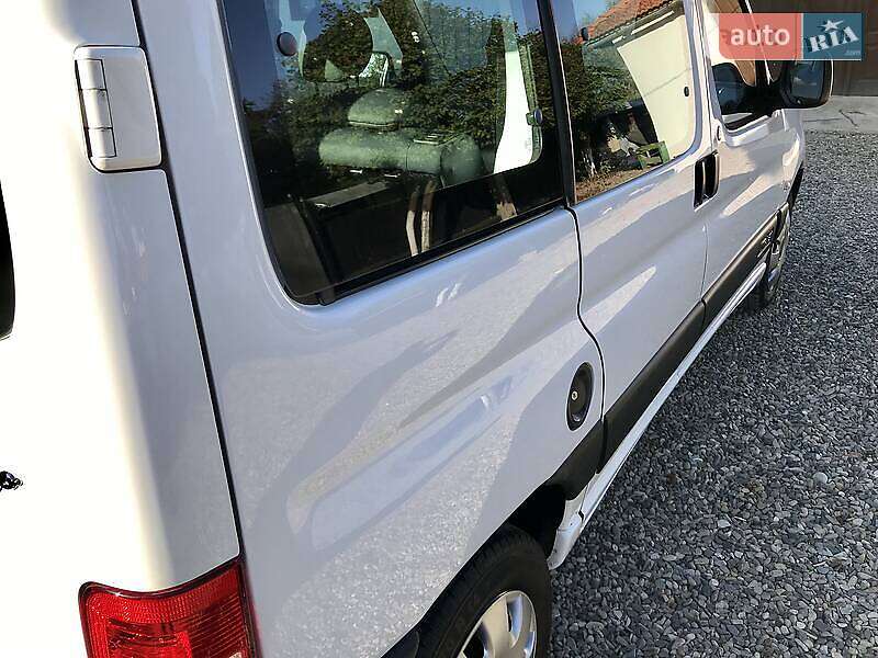 Универсал Citroen Berlingo 2010 в Львове