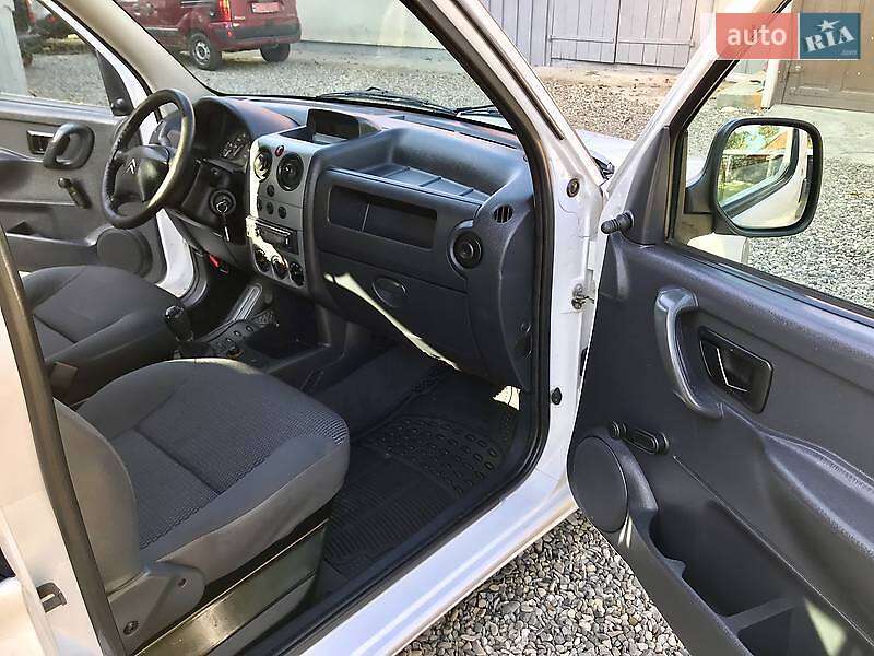 Универсал Citroen Berlingo 2010 в Львове