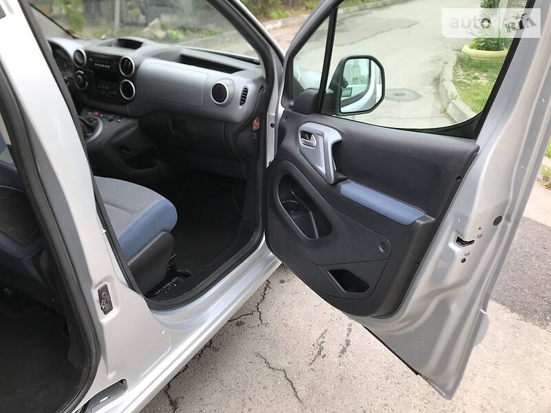 Мінівен Citroen Berlingo 2010 в Івано-Франківську фото 29 Мінівен Citroen Berlingo 2010 в Івано-Франківську
