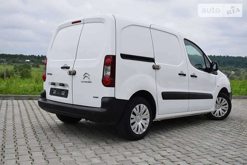 Вантажопасажирський фургон Citroen Berlingo 2015 в Дрогобичі