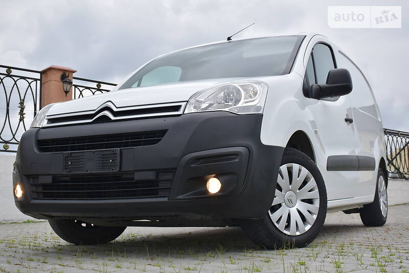 Вантажопасажирський фургон Citroen Berlingo 2015 в Дрогобичі