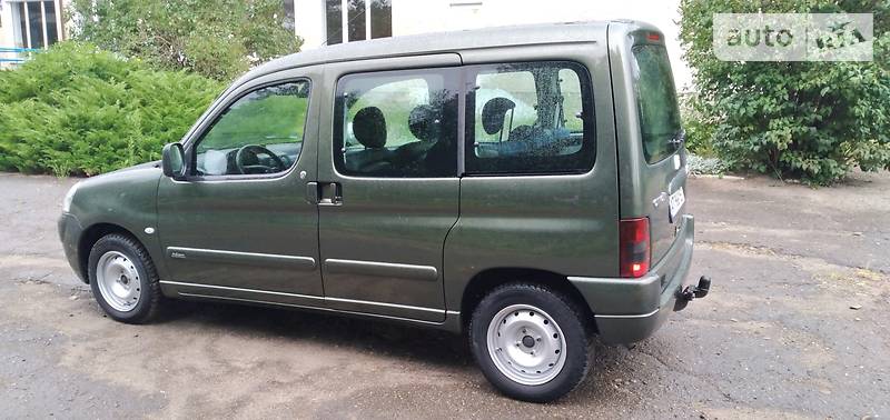 Вантажопасажирський фургон Citroen Berlingo 2005 в Коломиї