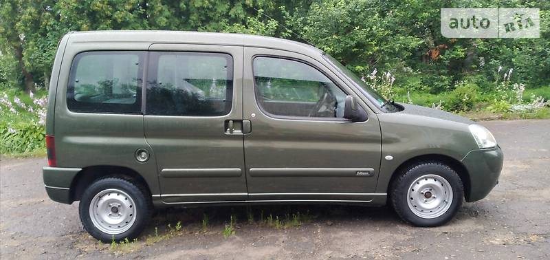 Вантажопасажирський фургон Citroen Berlingo 2005 в Коломиї
