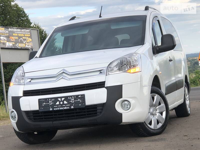 Вантажопасажирський фургон Citroen Berlingo 2011 в Дрогобичі