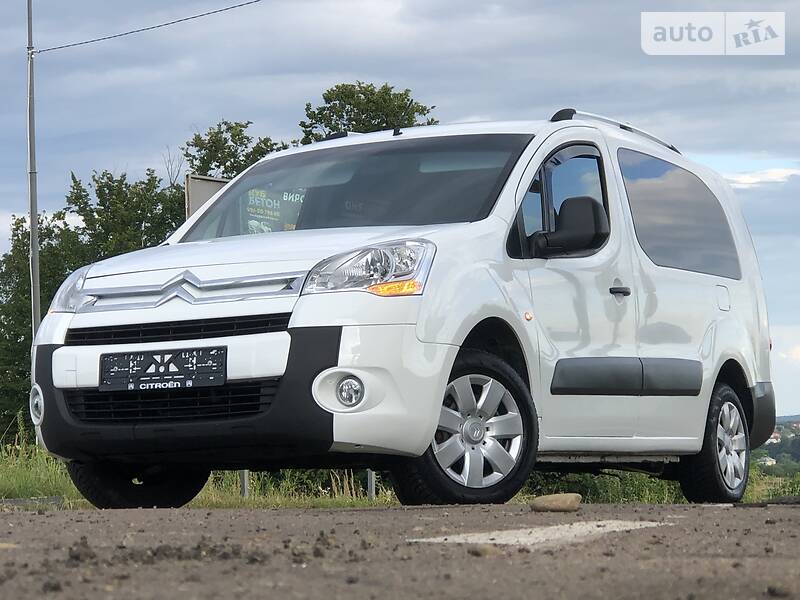 Вантажопасажирський фургон Citroen Berlingo 2011 в Дрогобичі