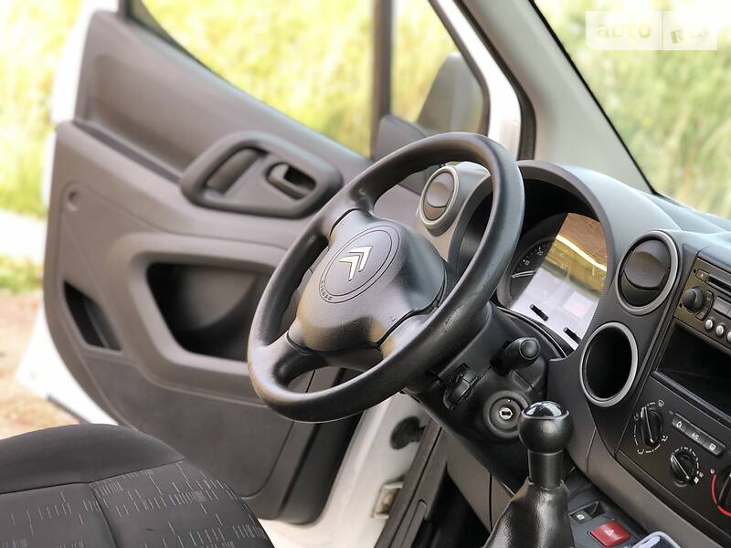 Вантажопасажирський фургон Citroen Berlingo 2011 в Дрогобичі