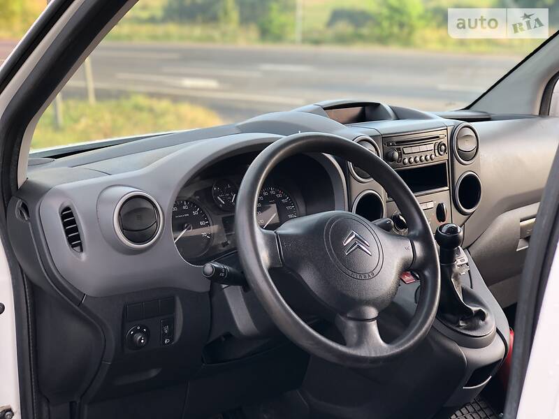 Вантажопасажирський фургон Citroen Berlingo 2011 в Дрогобичі