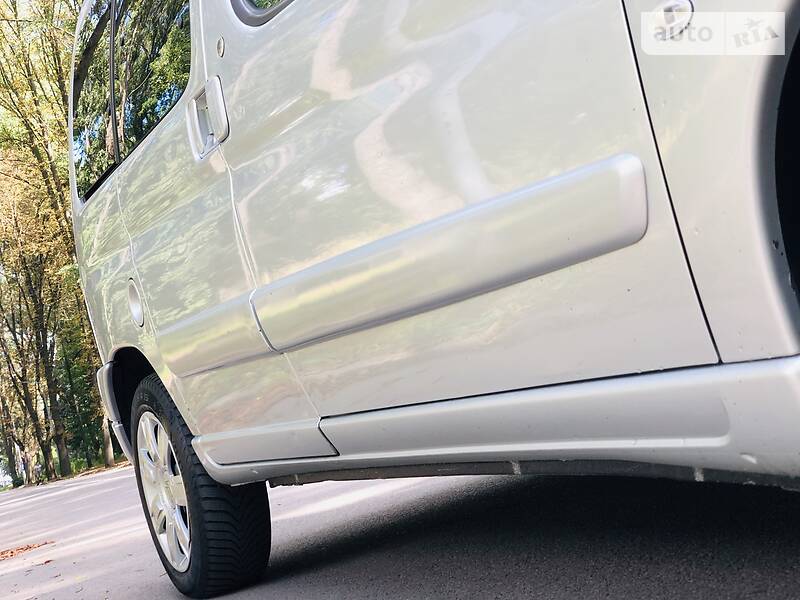 Мінівен Citroen Berlingo 2006 в Чернівцях