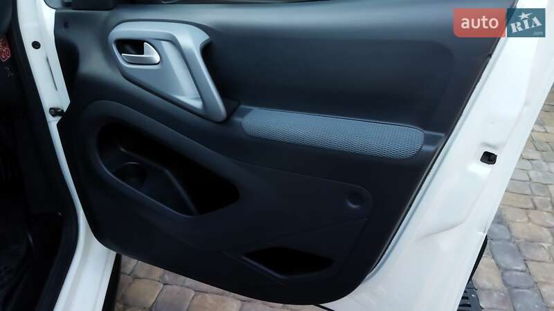 Мінівен Citroen Berlingo 2011 в Тетієві
