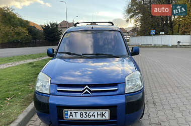 Минивэн Citroen Berlingo 2004 в 