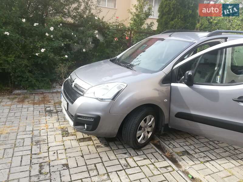 Универсал Citroen Berlingo 2016 в Киеве