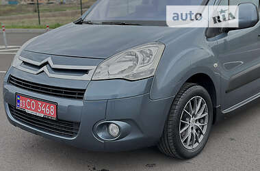 Минивэн Citroen Berlingo 2010 в 