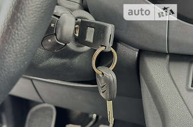 Минивэн Citroen Berlingo 2010 в 