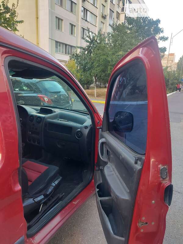Грузовой фургон Citroen Berlingo 2004 в Николаеве