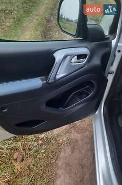 Минивэн Citroen Berlingo 2008 в 