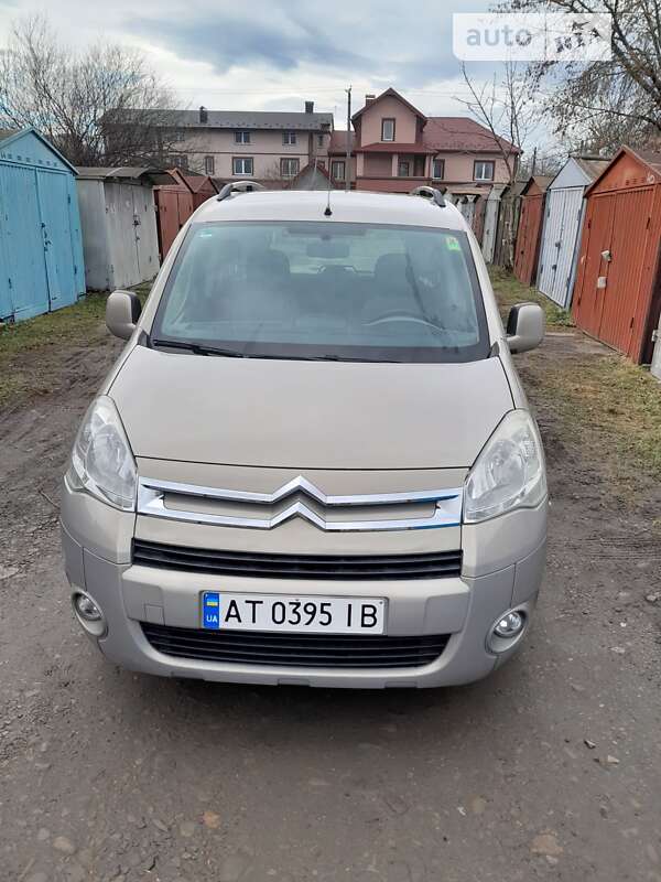 Минивэн Citroen Berlingo 2010 в Ивано-Франковске