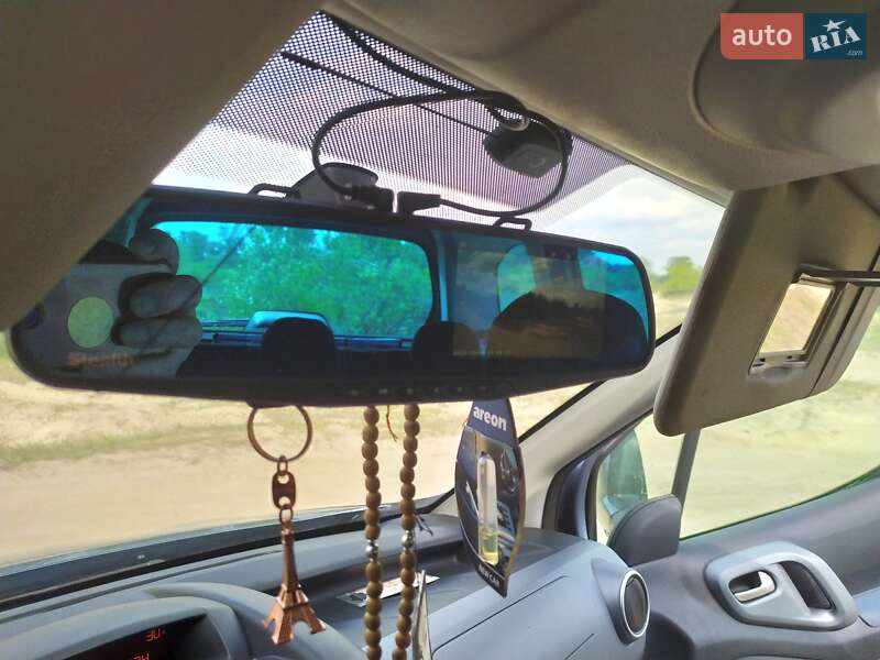 Минивэн Citroen Berlingo 2011 в Киеве