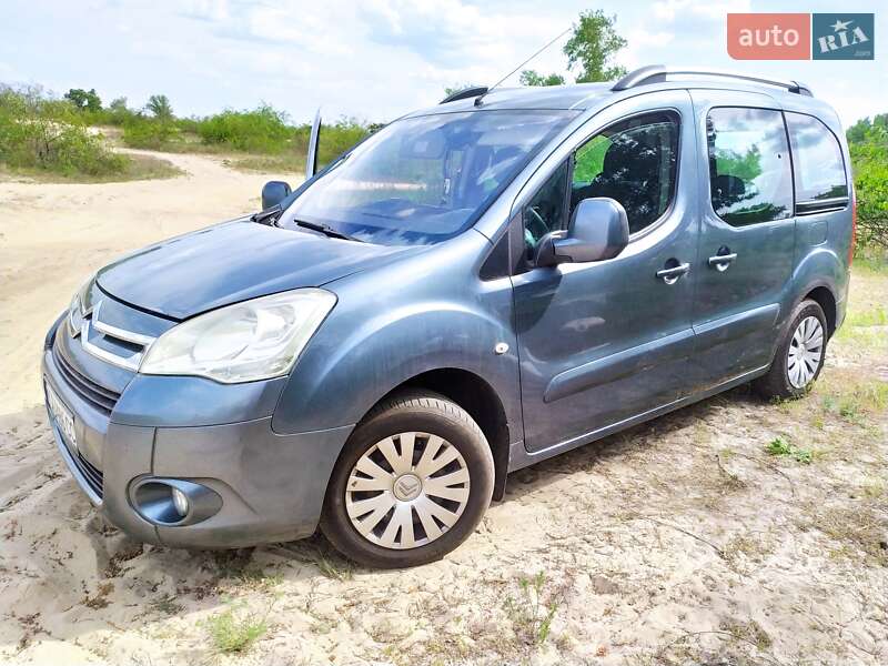 Минивэн Citroen Berlingo 2011 в Киеве